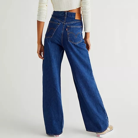 Levi’s High Loose Jeans - Picture 2 of 11